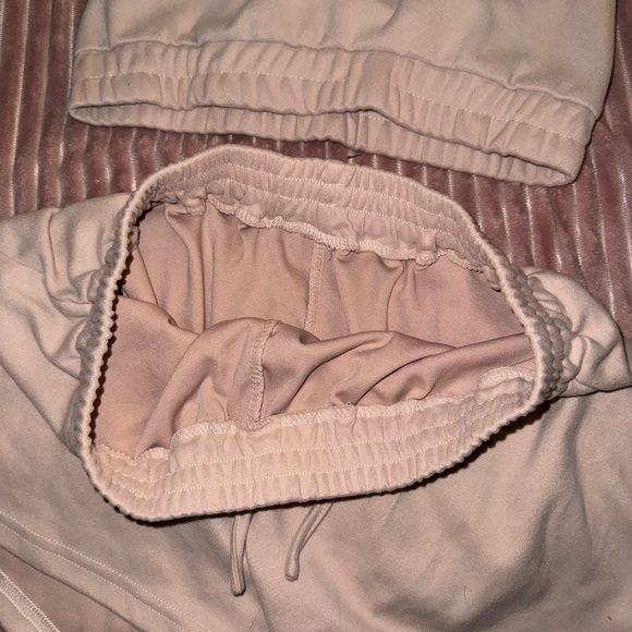 BRAND NEW! 💖Women’s Two Piece Shorts Set- - Picture 3 of 5